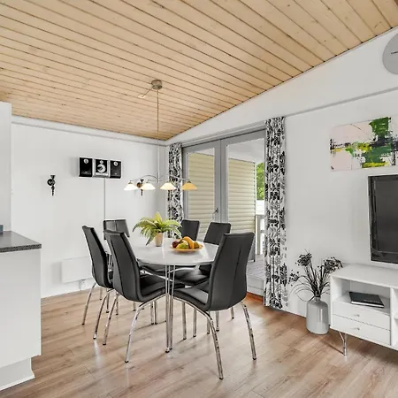 Pet Friendly In Svendborg With Wifi * Vemmenaes