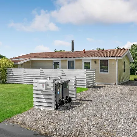 Pet Friendly In Svendborg With Wifi Holiday home Vemmenaes