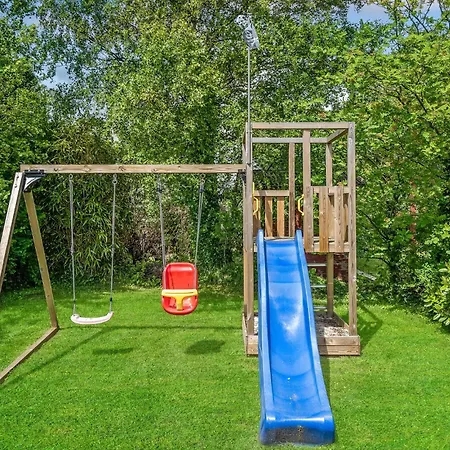 Pet Friendly In Svendborg With Wifi Holiday home Vemmenaes